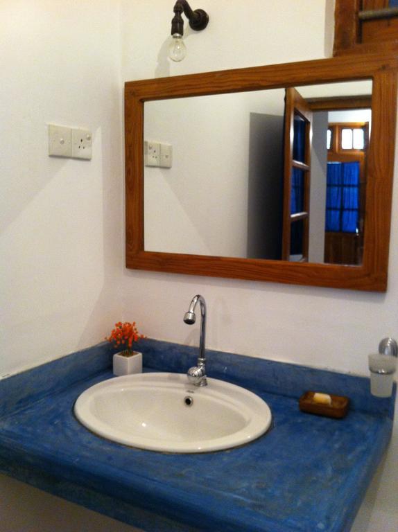 Little Paradise Tourist Guest House And Holiday Home Anuradhapura Dış mekan fotoğraf